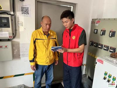 我市开展安全宣传“五进”之进企业活动